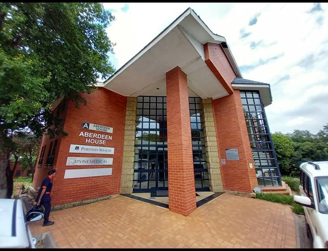 427M² OFFICE TO LET IN BRYANSTON